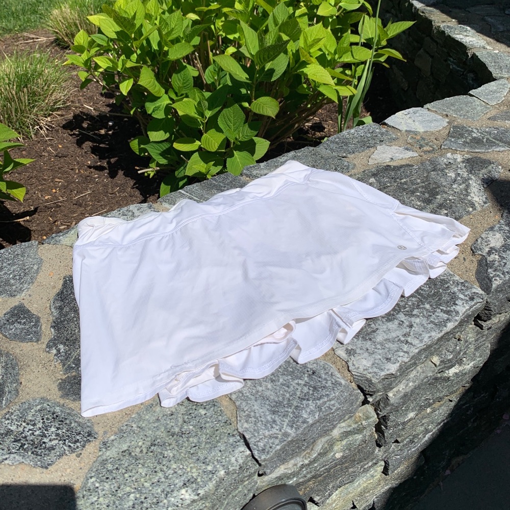Lululemon white skirt